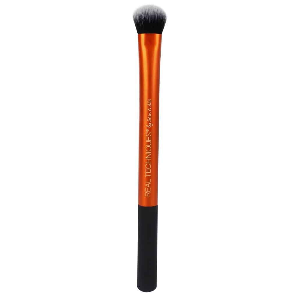 Pensula Real Techniques Base Expert Concealer pentru aplicarea anticearcanului